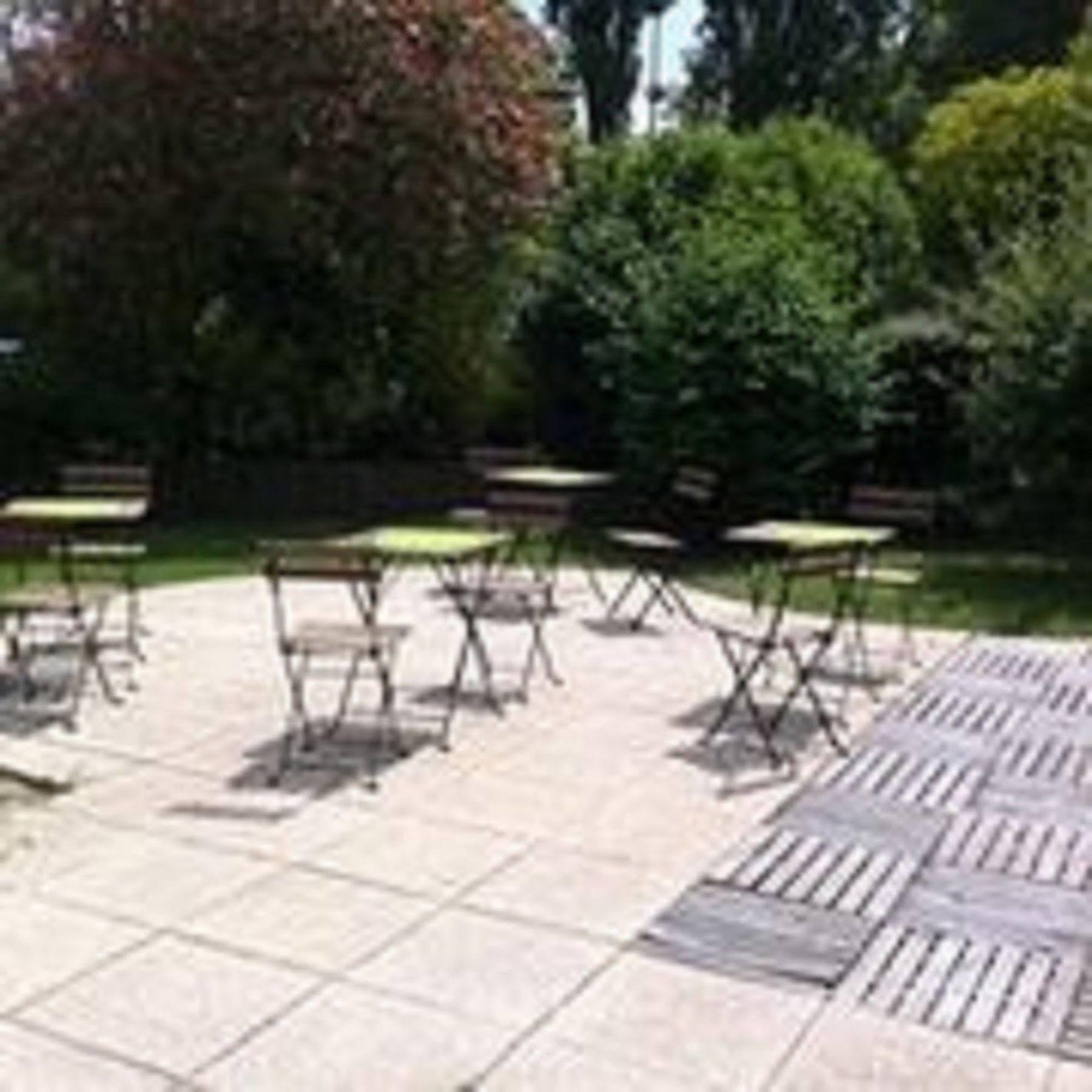 Enzo Hotels Trappes By Kyriad Direct Exteriör bild
